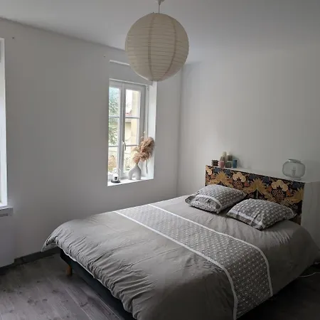 Maison Agreable Au Coeur De ! Casa de Férias Bayeux